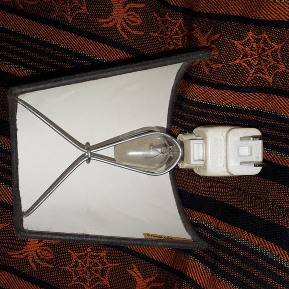 Cute Gothic Nightlite - Picture 2 of 2